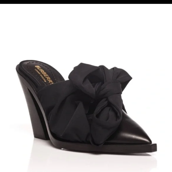 Burberry Tillington Black Leather Ankle Wrap mules - Picture 5 of 5